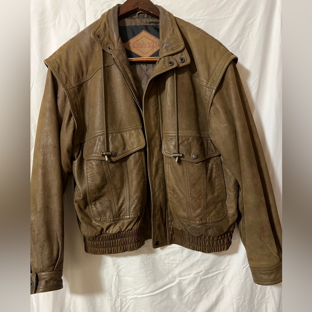 Vintage men’s brown leather bomber jacket size L